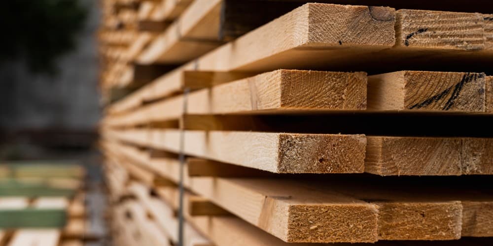 Compra-venta de madera a empresas y particulares